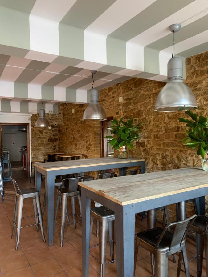A Cochera Hostel Φερόλ Εξωτερικό φωτογραφία